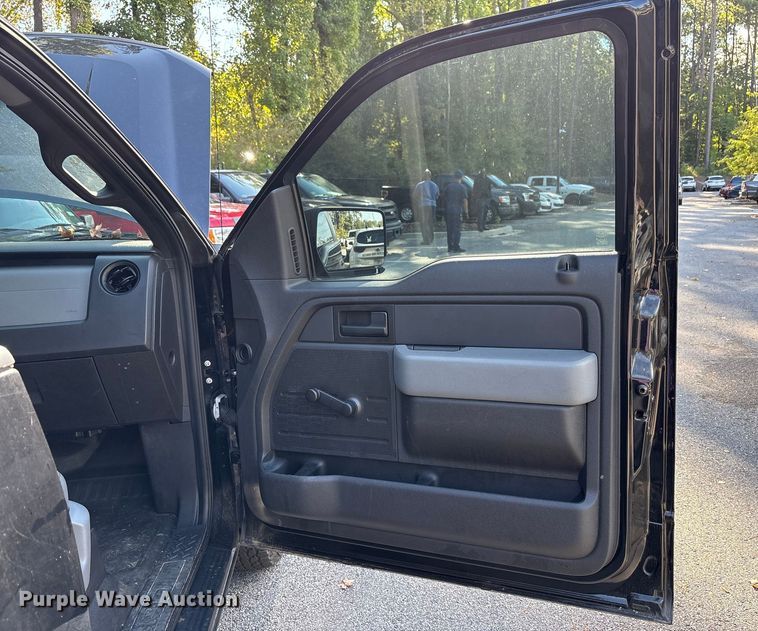 image for item EM6057 2014 Ford F150 pickup truck