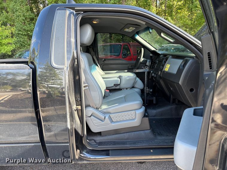 image for item EM6058 2014 Ford F150 pickup truck