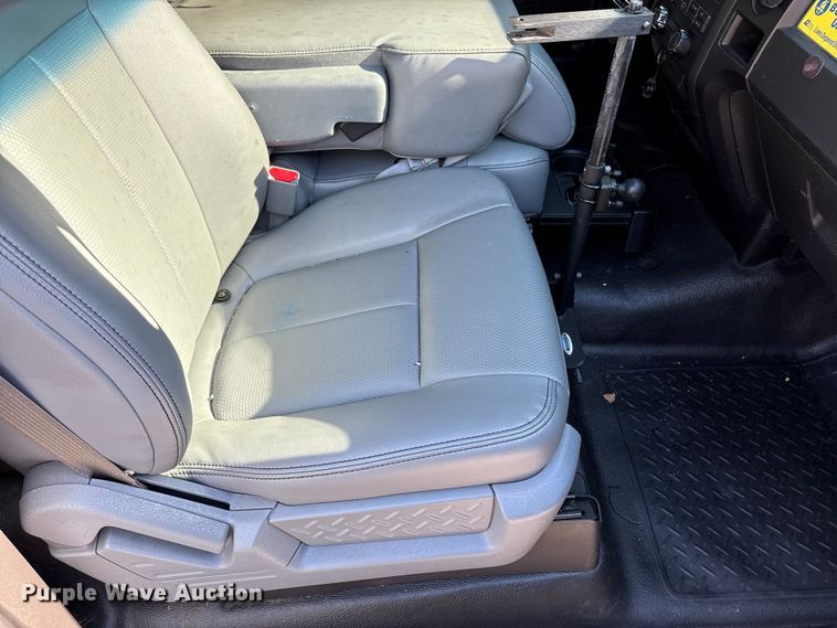 image for item EM6058 2014 Ford F150 pickup truck