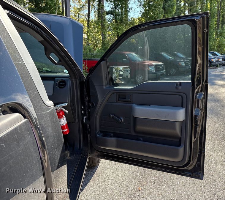 image for item EM6059 2014 Ford F150 pickup truck