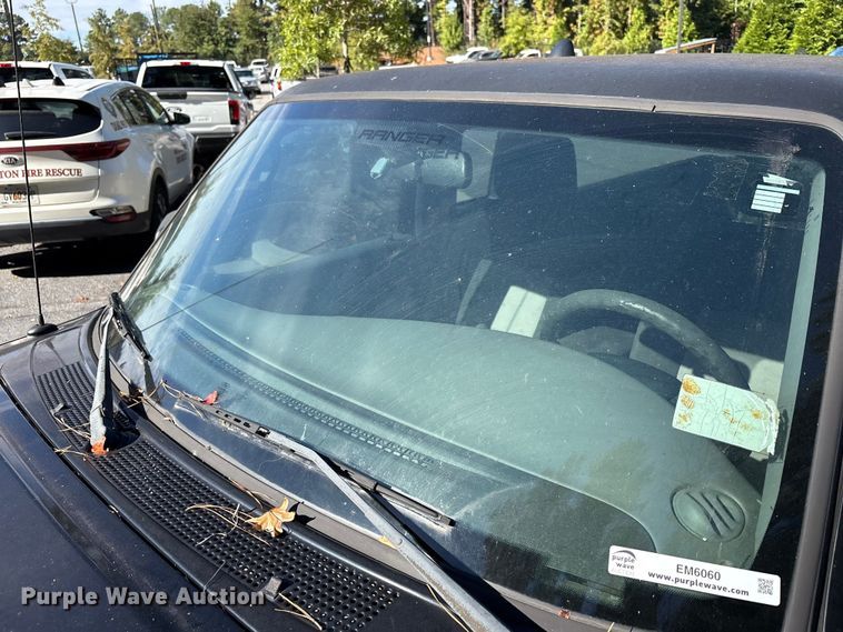 image for item EM6060 2010 Ford Ranger SuperCab pickup truck