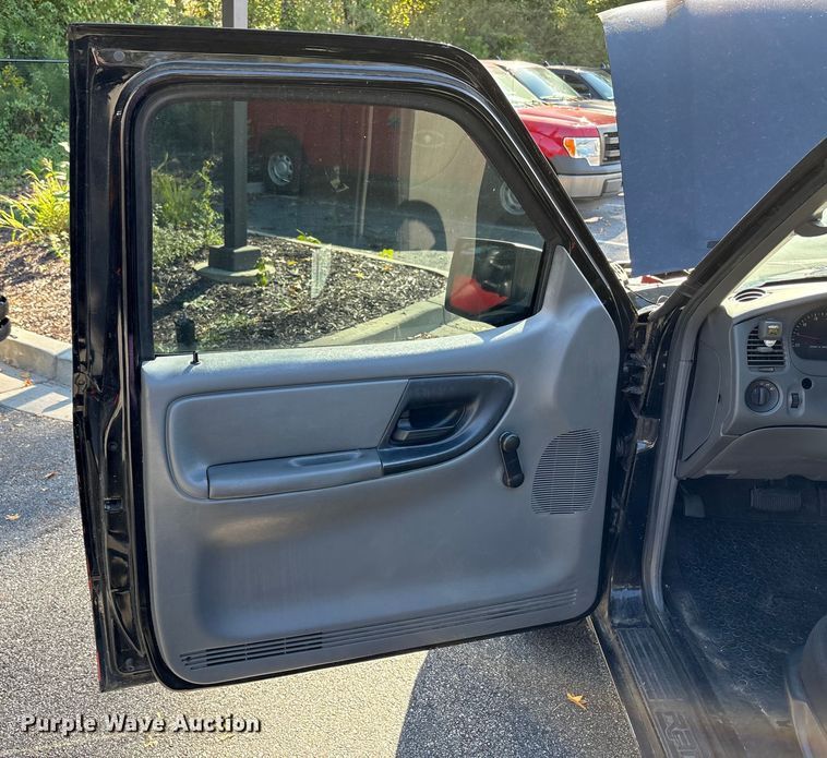 image for item EM6060 2010 Ford Ranger SuperCab pickup truck