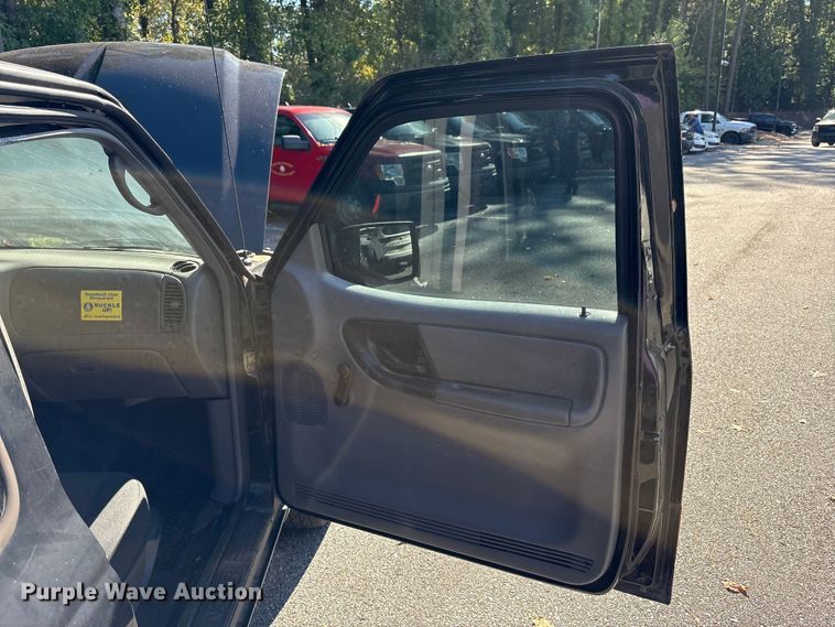 image for item EM6060 2010 Ford Ranger SuperCab pickup truck