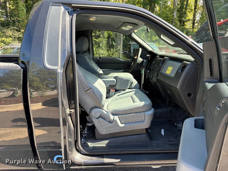 image for item EM6063 2014 Ford F150 pickup truck