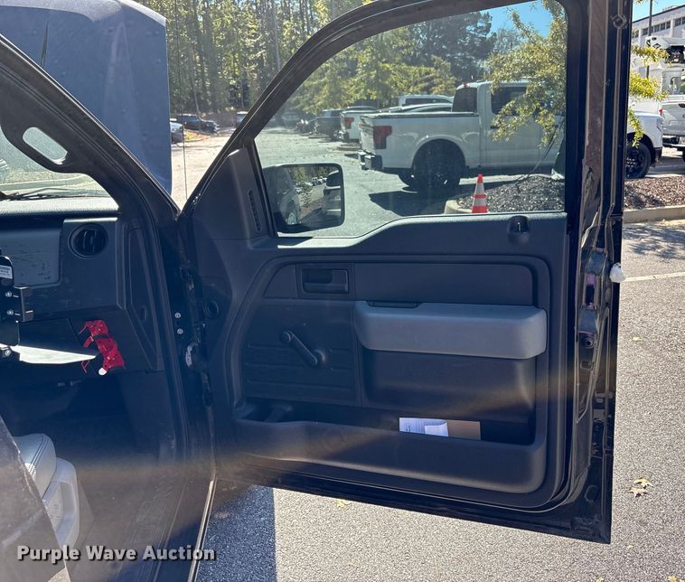 image for item EM6064 2014 Ford F150 pickup truck