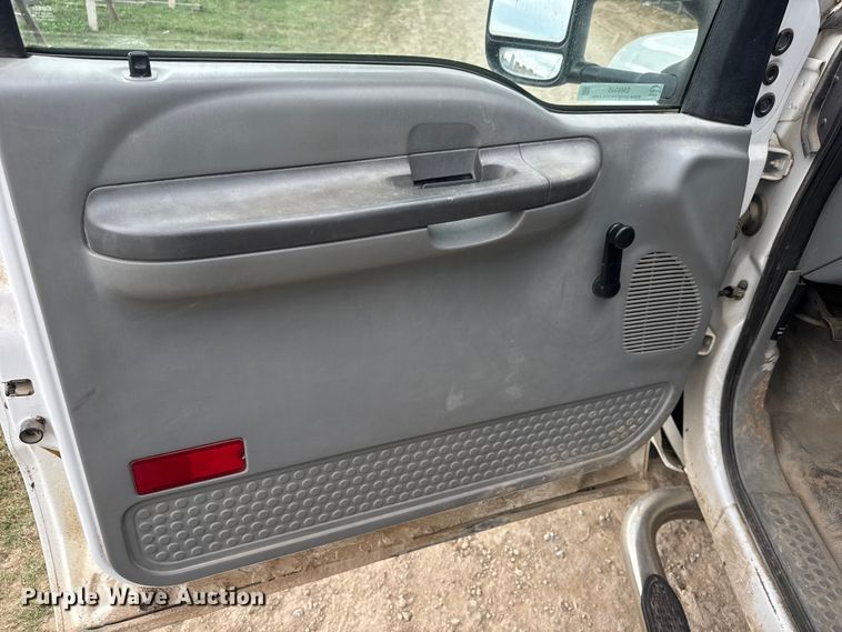 image for item EM8345 2004 Ford F450 Super Duty dump truck