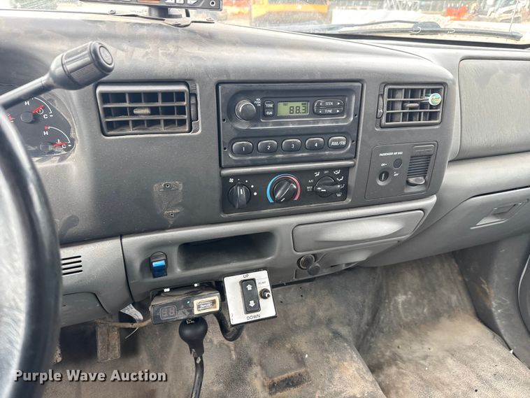 image for item EM8345 2004 Ford F450 Super Duty dump truck