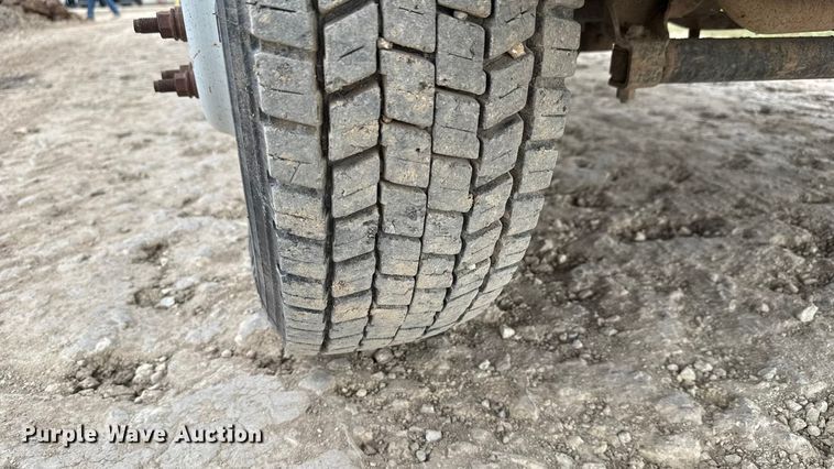 image for item EM8345 2004 Ford F450 Super Duty dump truck