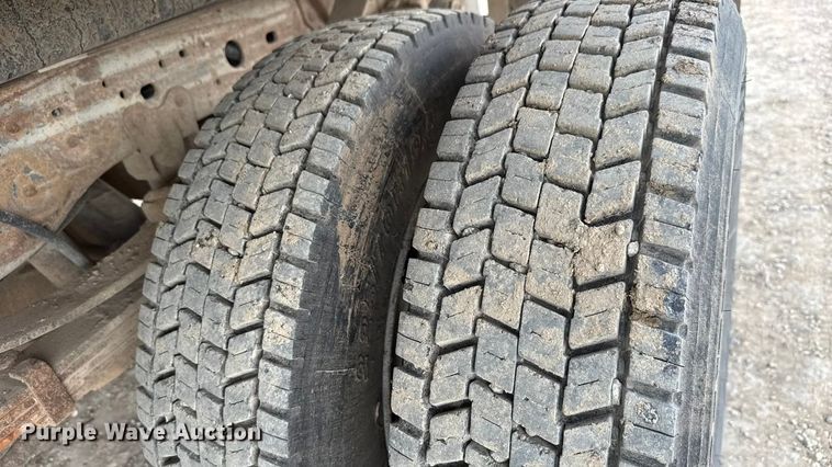 image for item EM8345 2004 Ford F450 Super Duty dump truck