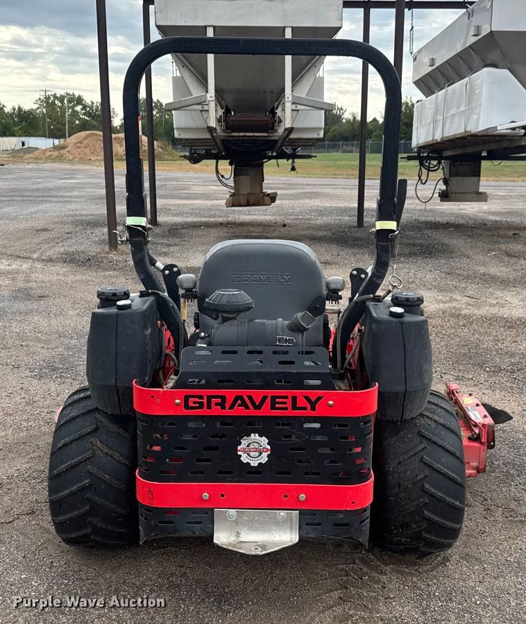 image for item EM8346 Gravely Pro-Turn 472 ZTR lawn mower