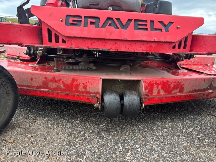 image for item EM8346 Gravely Pro-Turn 472 ZTR lawn mower