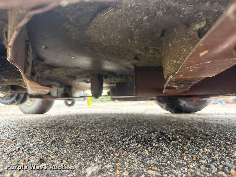 image for item EM8346 Gravely Pro-Turn 472 ZTR lawn mower