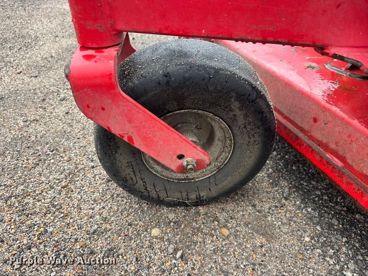 image for item EM8346 Gravely Pro-Turn 472 ZTR lawn mower