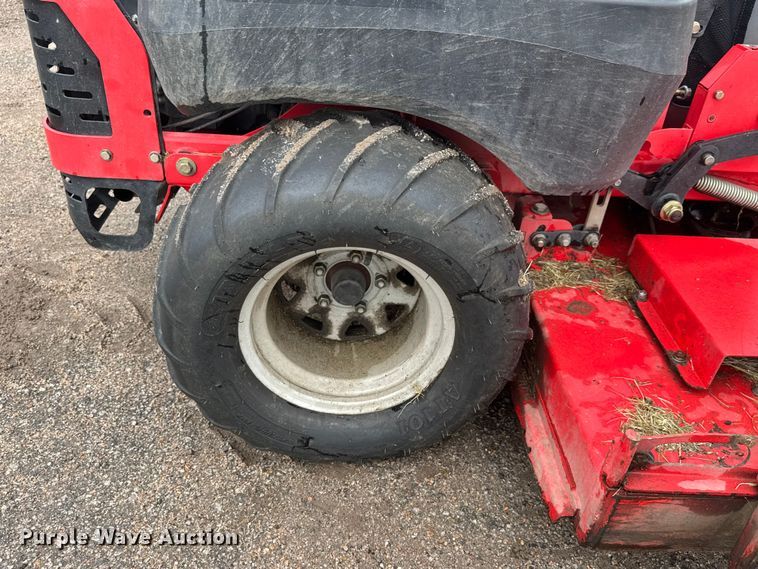 image for item EM8346 Gravely Pro-Turn 472 ZTR lawn mower