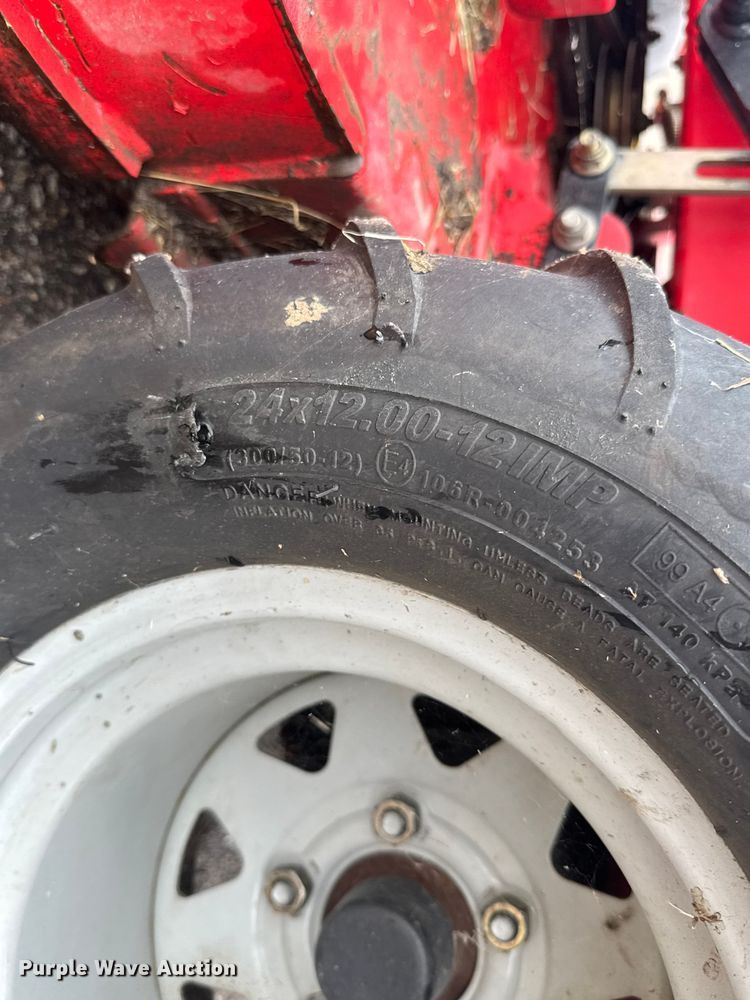 image for item EM8346 Gravely Pro-Turn 472 ZTR lawn mower