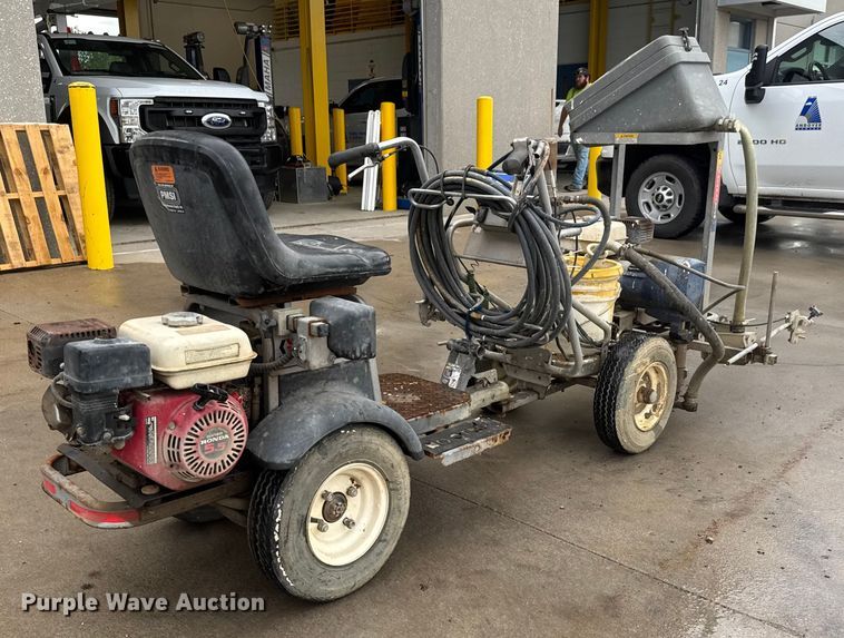 image for item EM8347 2004 Graco Line Driver paint striper