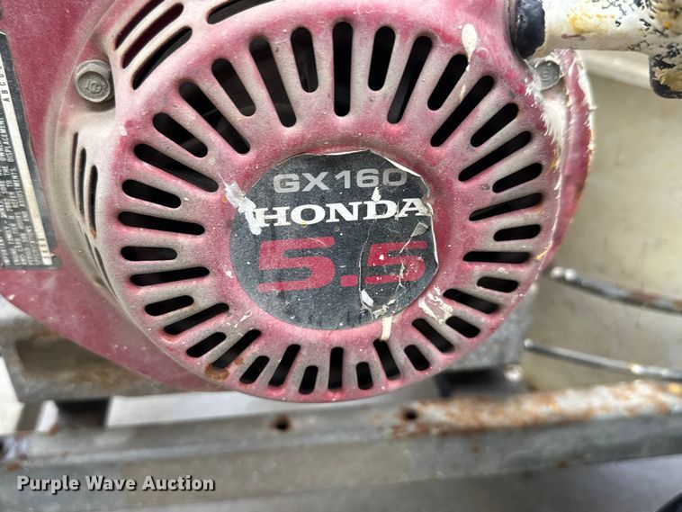 image for item EM8347 2004 Graco Line Driver paint striper