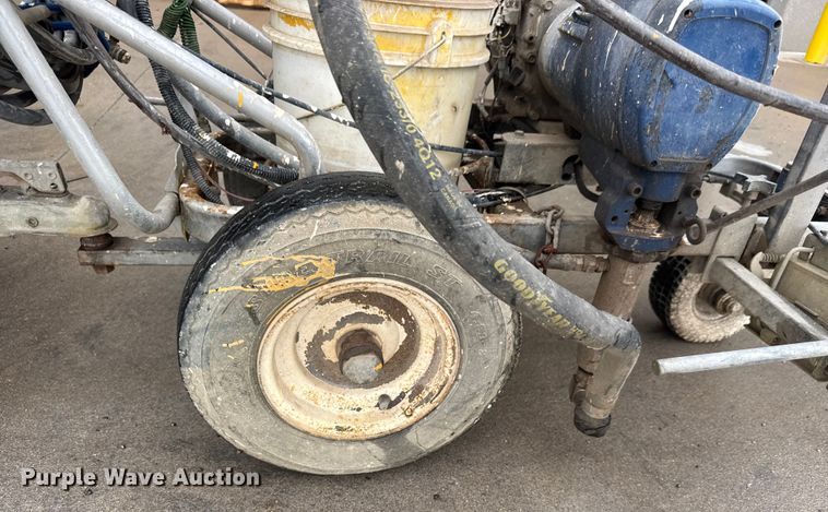 image for item EM8347 2004 Graco Line Driver paint striper