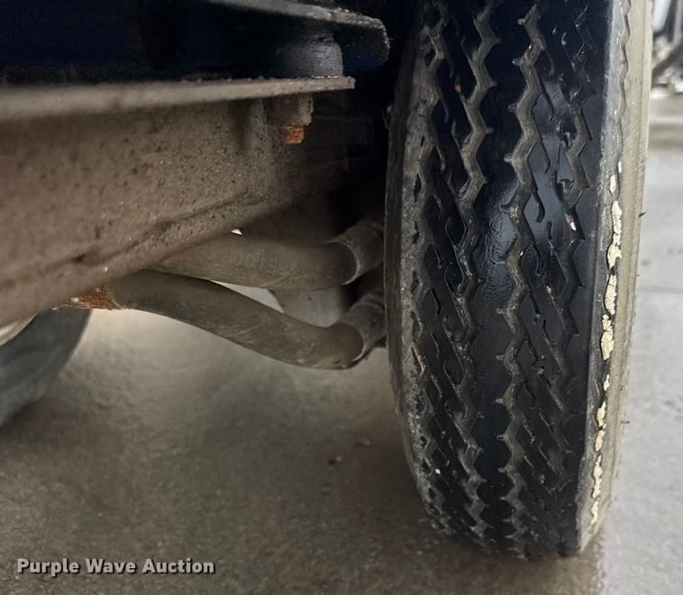 image for item EM8347 2004 Graco Line Driver paint striper