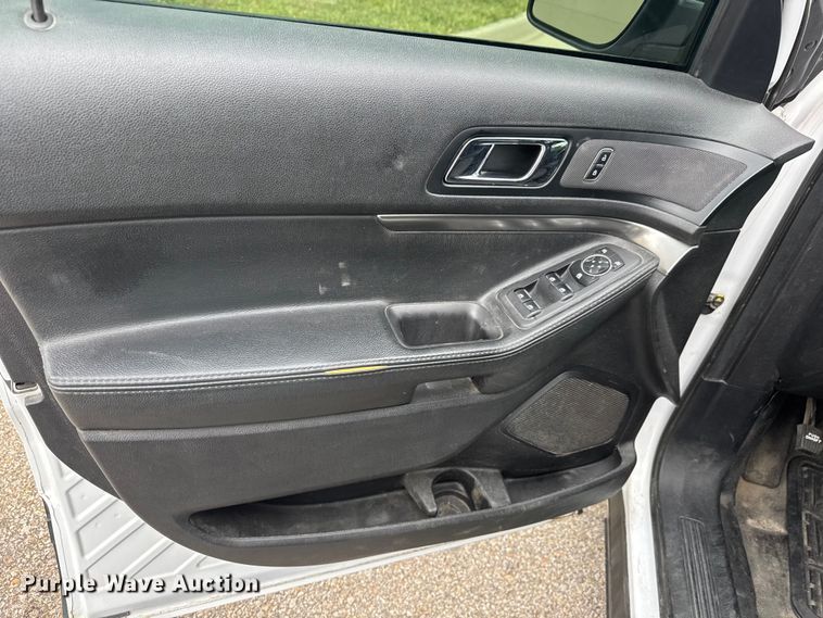 image for item EM8349 2017 Ford Explorer Police Interceptor SUV