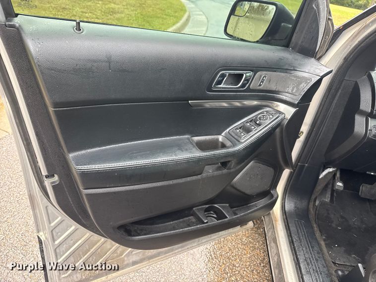 image for item EM8350 2017 Ford Explorer Police Interceptor SUV