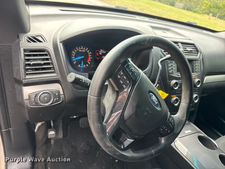 image for item EM8350 2017 Ford Explorer Police Interceptor SUV