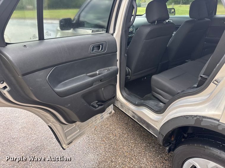 image for item EM8350 2017 Ford Explorer Police Interceptor SUV