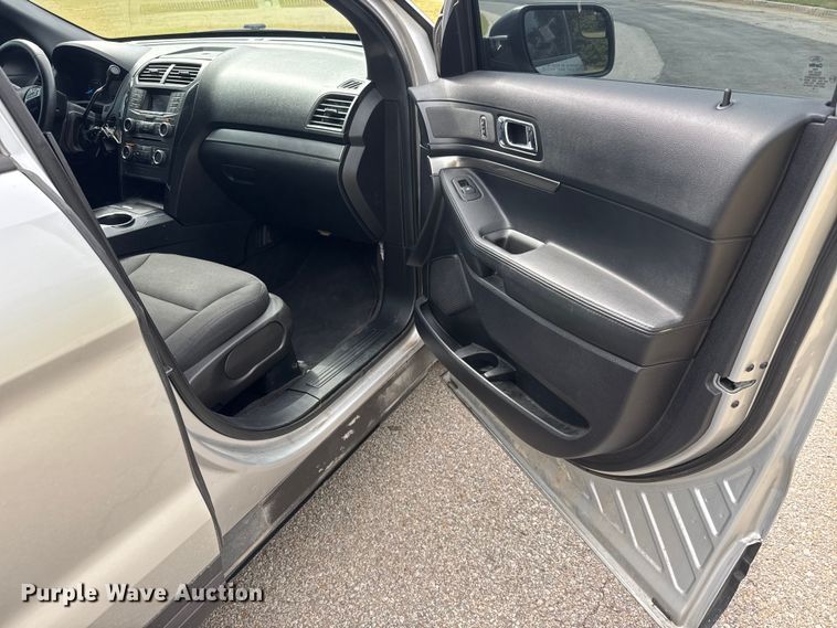 image for item EM8351 2018 Ford Explorer Police Interceptor SUV