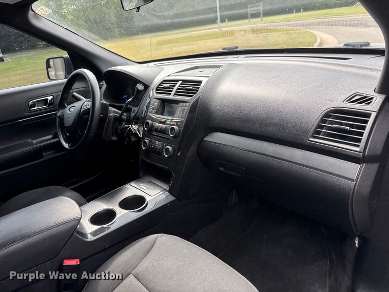 image for item EM8351 2018 Ford Explorer Police Interceptor SUV