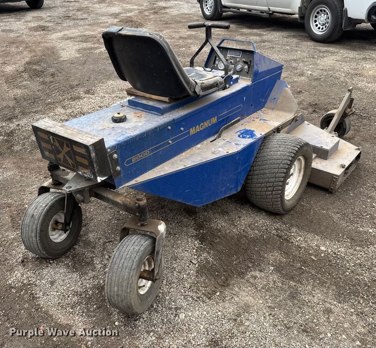 image for item EM8378 2011 Deines DD 20HT lawn mower