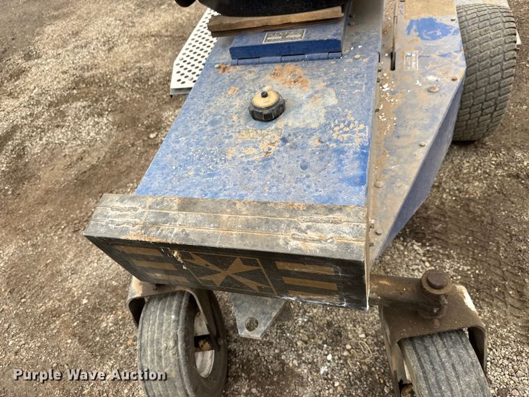 image for item EM8378 2011 Deines DD 20HT lawn mower