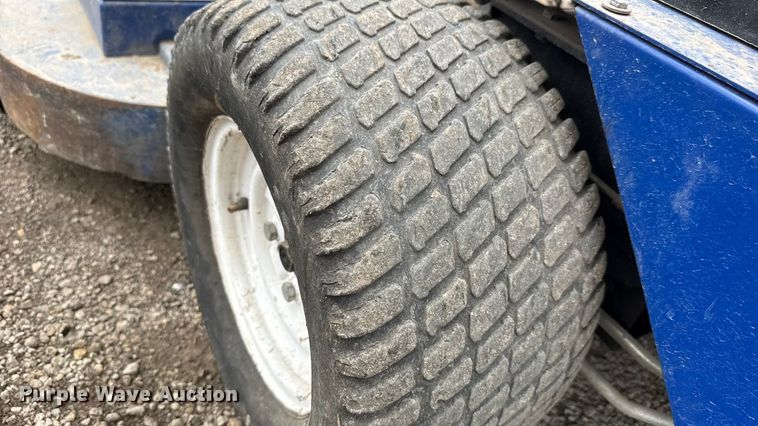 image for item EM8378 2011 Deines DD 20HT lawn mower