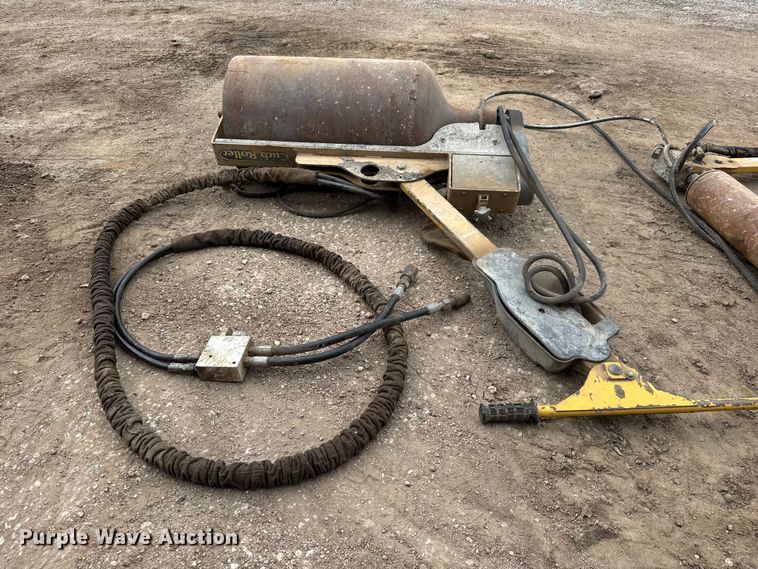 image for item EM8380 Concrete equipment