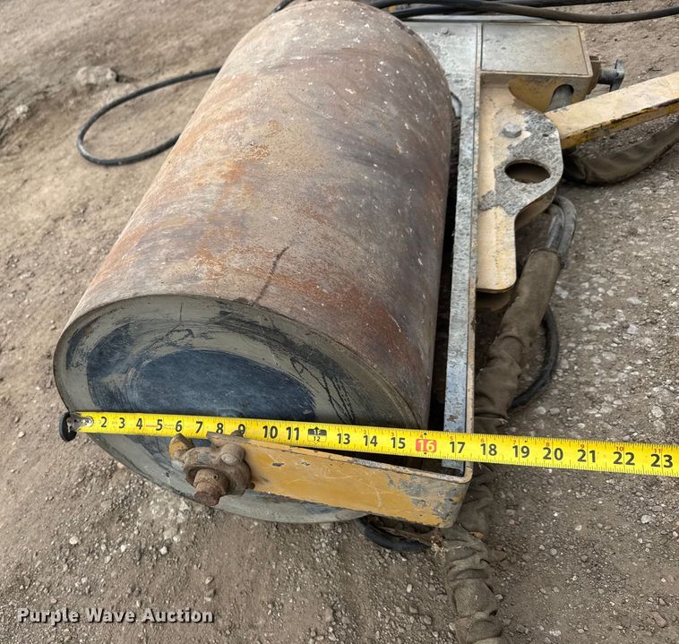 image for item EM8380 Concrete equipment