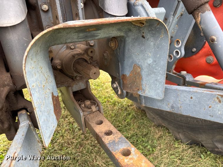 image for item EM8383 2004 Kubota L5030D MFWD tractor