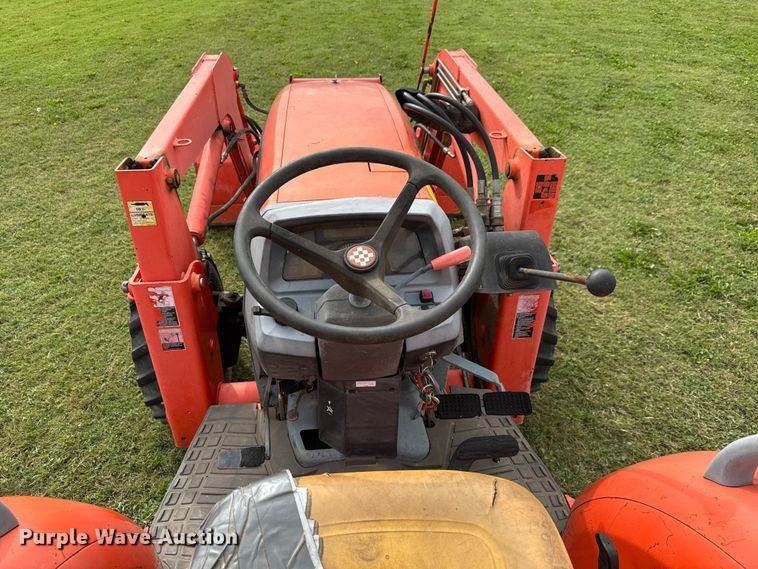 image for item EM8383 2004 Kubota L5030D MFWD tractor