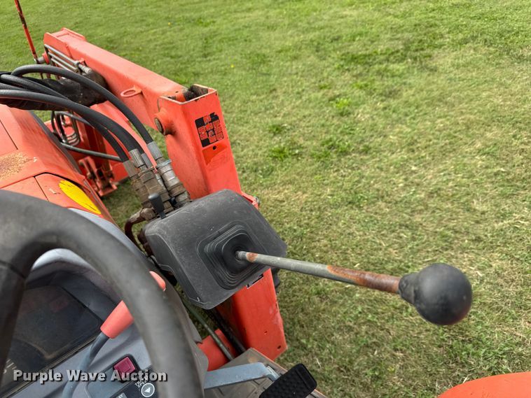 image for item EM8383 2004 Kubota L5030D MFWD tractor