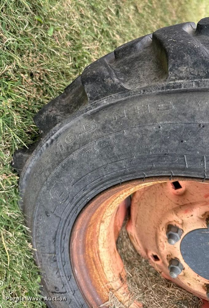 image for item EM8383 2004 Kubota L5030D MFWD tractor