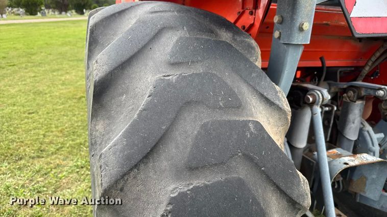 image for item EM8383 2004 Kubota L5030D MFWD tractor