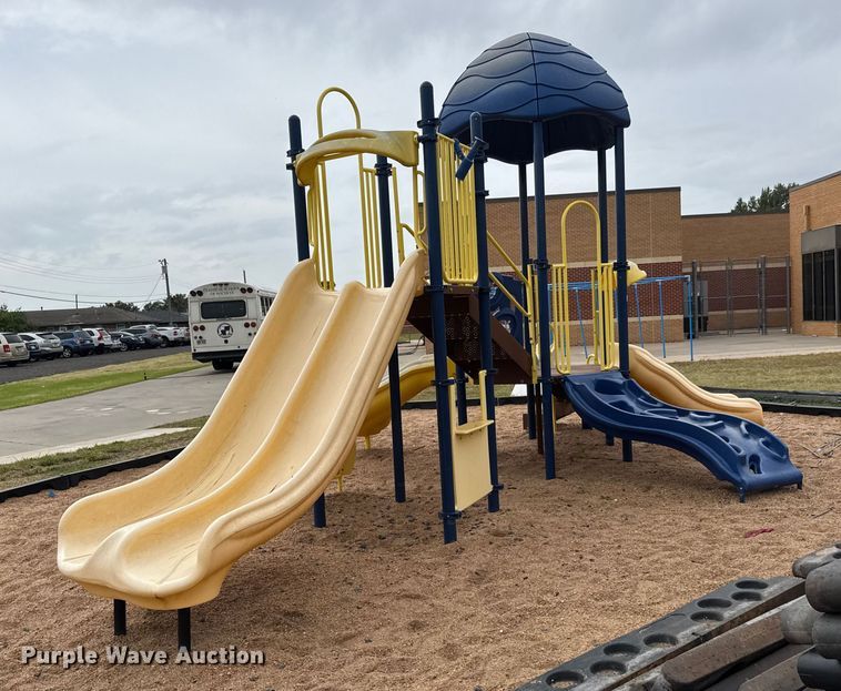 image for item EM8393 Park Structures playground equipment