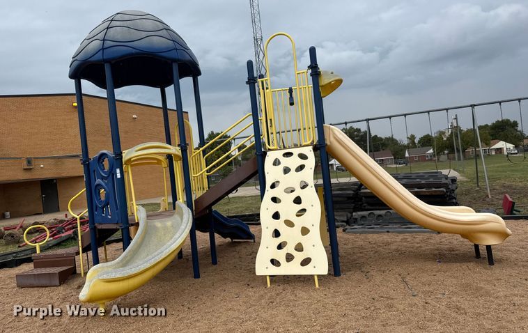 image for item EM8393 Park Structures playground equipment