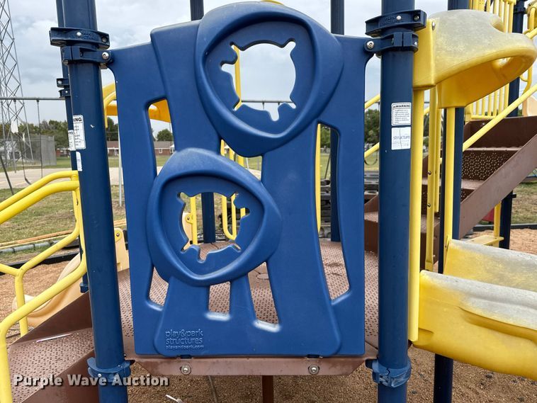 image for item EM8393 Park Structures playground equipment