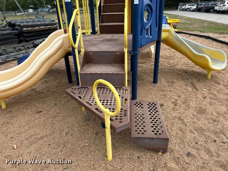 image for item EM8393 Park Structures playground equipment