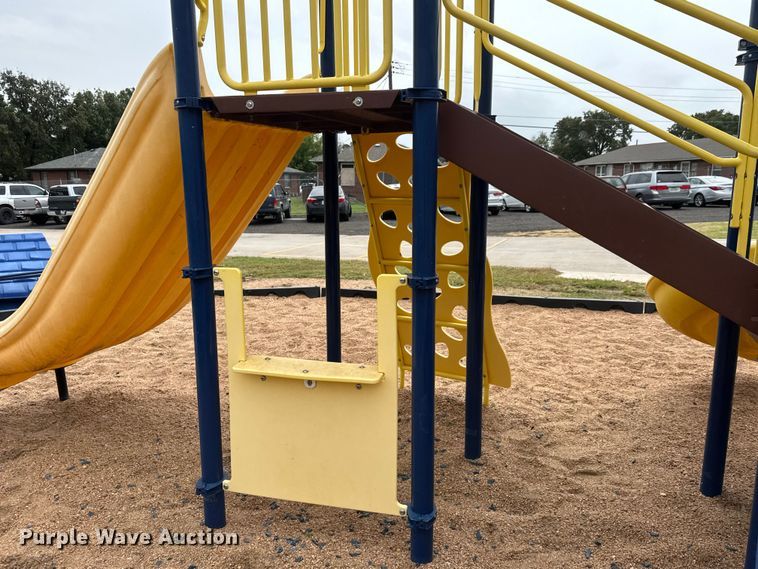 image for item EM8393 Park Structures playground equipment