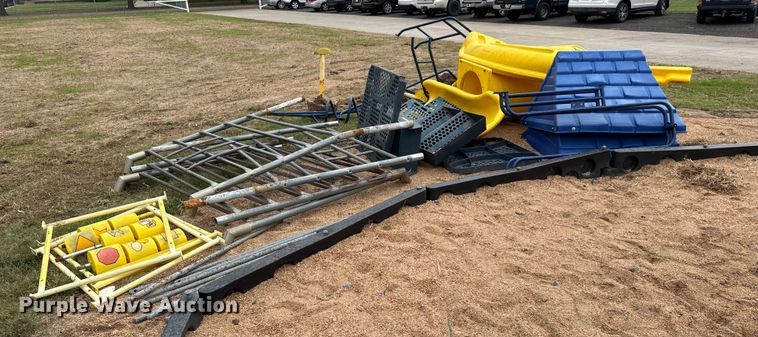 image for item EM8395 Playground equipment
