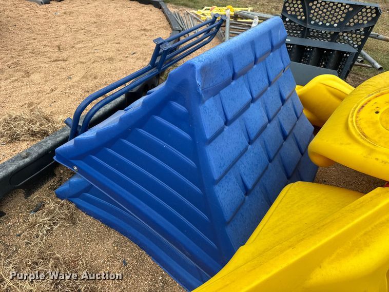 image for item EM8395 Playground equipment