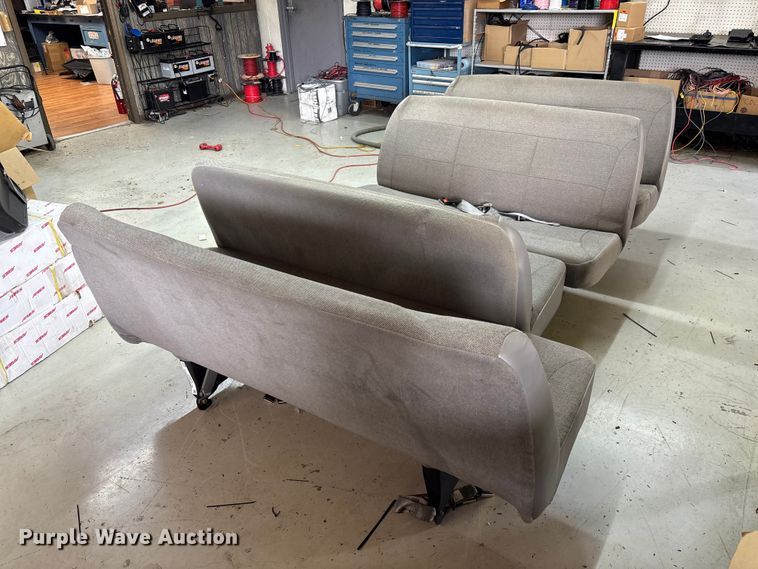 image for item EN5673 (4) bench seats