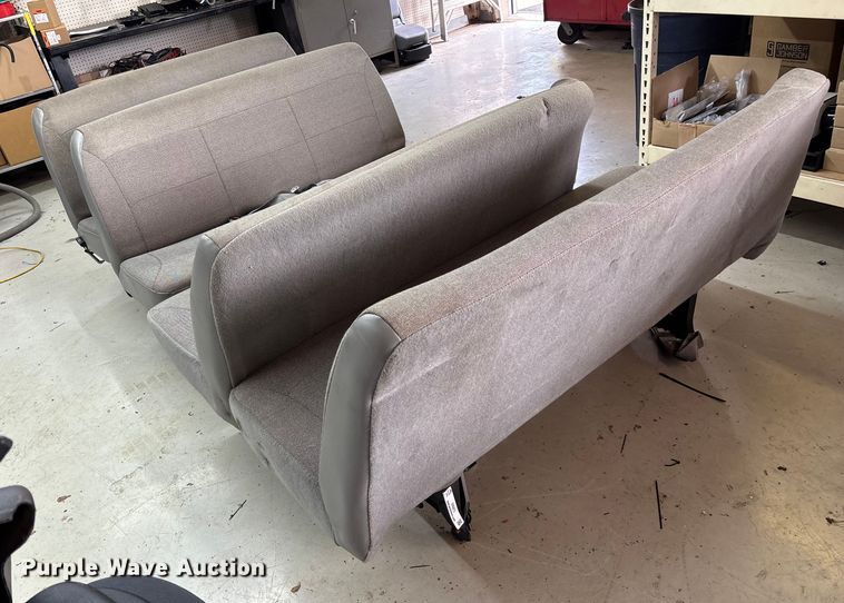 image for item EN5673 (4) bench seats