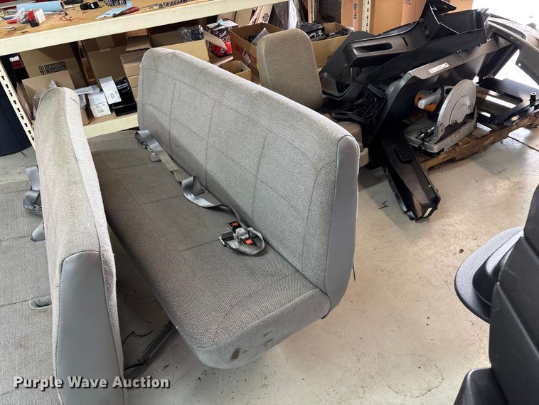 image for item EN5673 (4) bench seats