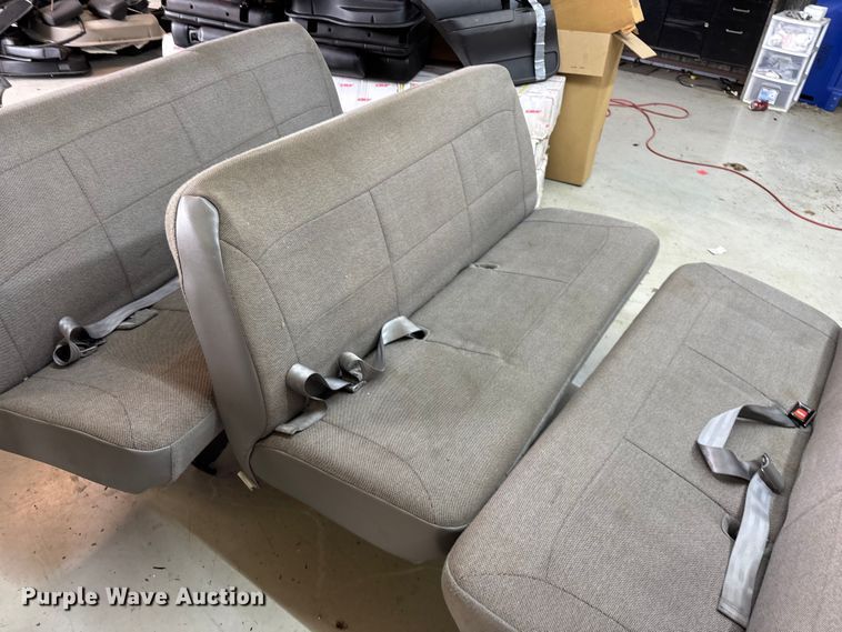 image for item EN5673 (4) bench seats